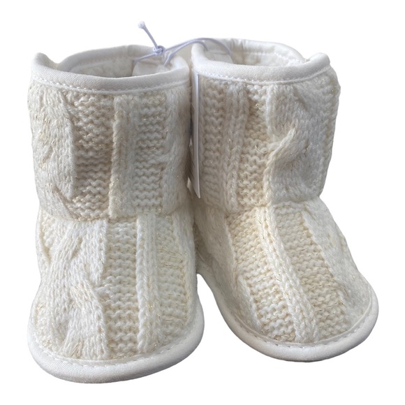 Capelli of New York Other - *NWT* Capelli Ivory Faux Fur Knit Baby Boots Size 1 (0-6 Months)